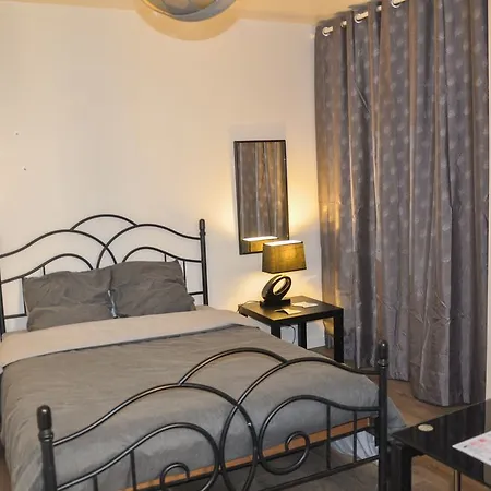 Le Felix Grat - Lavaloc 招待所