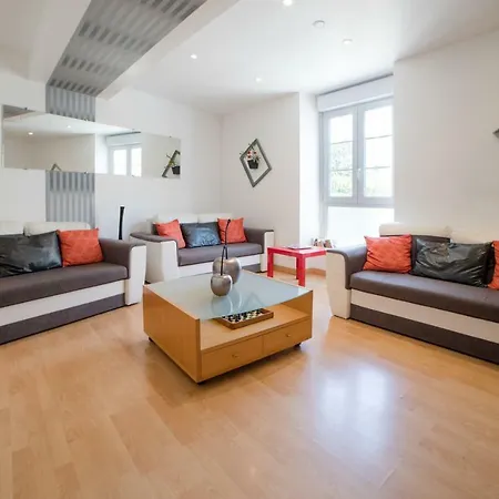 Le Felix Grat - Lavaloc 招待所 2*