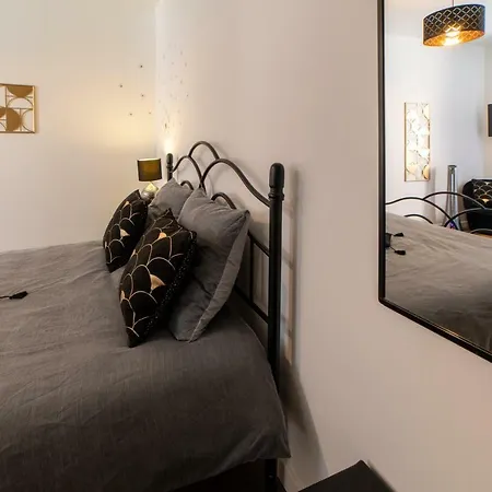 Le Felix Grat - Lavaloc 招待所