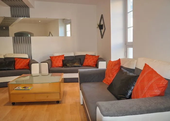 Le Félix Grat - Lavaloc 2*